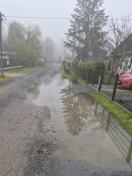 Foto: Straßenüberschwemmung durch Regenwasser 